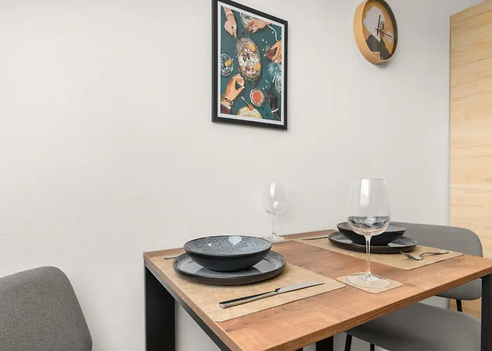 Somerset - 2 Whg In Einem Haus, Max 10 Pers, Bbq, Balkon, Ps5 * Bad Berleburg