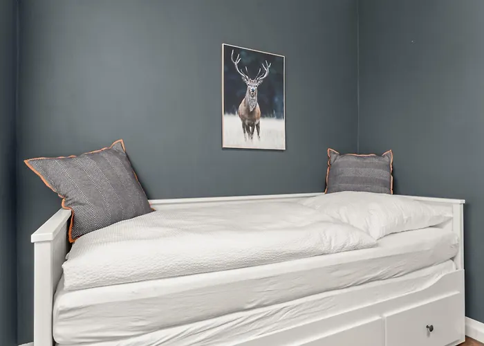 Somerset - 2 Whg In Einem Haus, Max 10 Pers, Bbq, Balkon, Ps5 Bad Berleburg