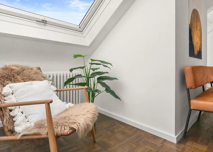 Somerset - 2 Whg In Einem Haus, Max 10 Pers, Bbq, Balkon, Ps5 * Bad Berleburg