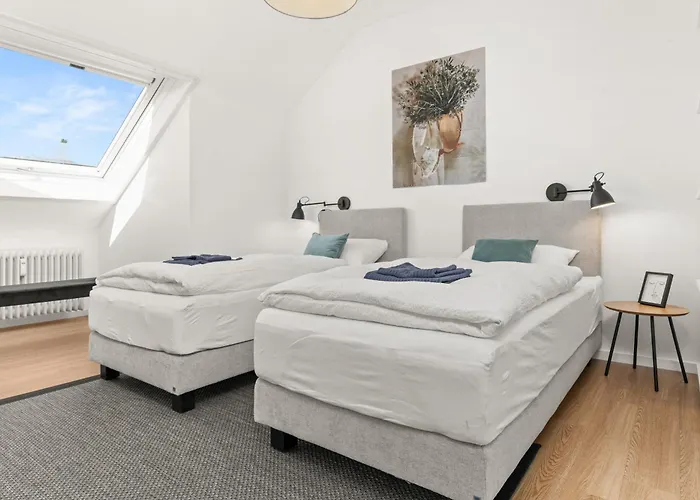 Somerset - 2 Whg In Einem Haus, Max 10 Pers, Bbq, Balkon, Ps5