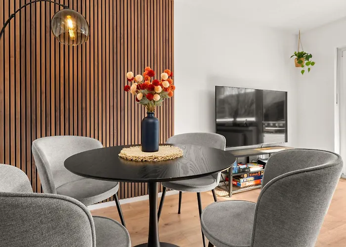 Somerset - 2 Whg In Einem Haus, Max 10 Pers, Bbq, Balkon, Ps5 *