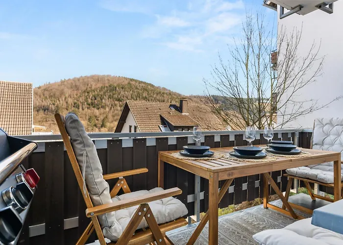 Somerset - 2 Whg In Einem Haus, Max 10 Pers, Bbq, Balkon, Ps5 Bad Berleburg