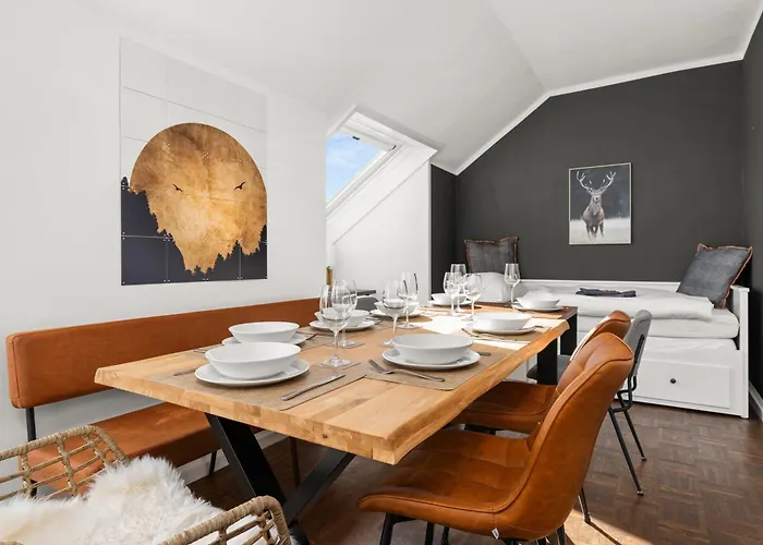 Somerset - 2 Whg In Einem Haus, Max 10 Pers, Bbq, Balkon, Ps5 * Bad Berleburg